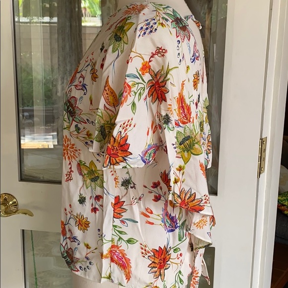 Zara Ruffle Open Back Floral Blouse - Picture 2 of 5